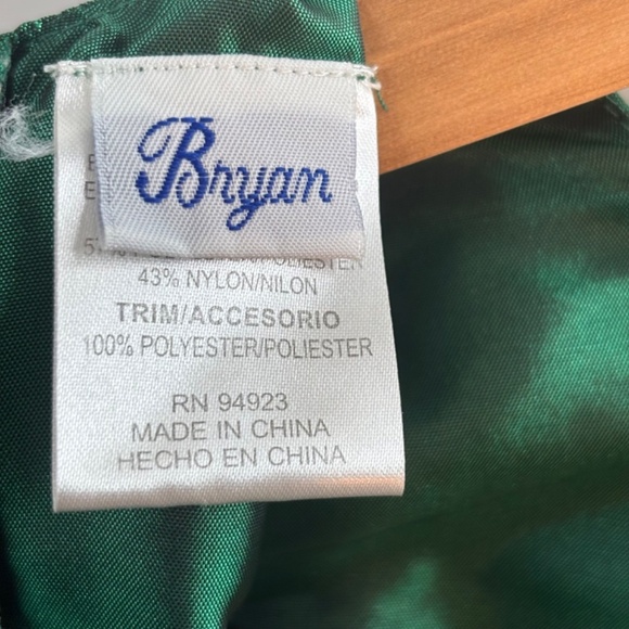 VTG 90s Christmas Dress 6M Bryan Green Holiday Classic Puff Sleeve Satin Velvet - Picture 4 of 8